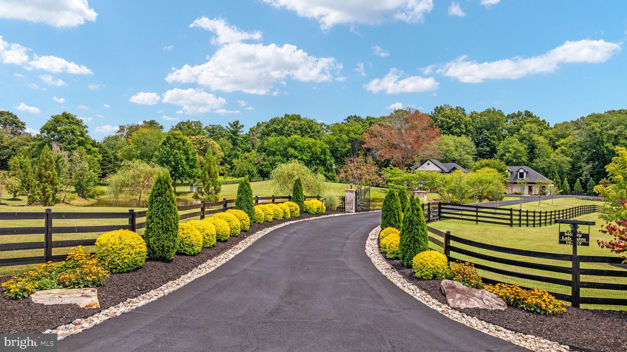 19427 ROLLING HILLS DRIVE