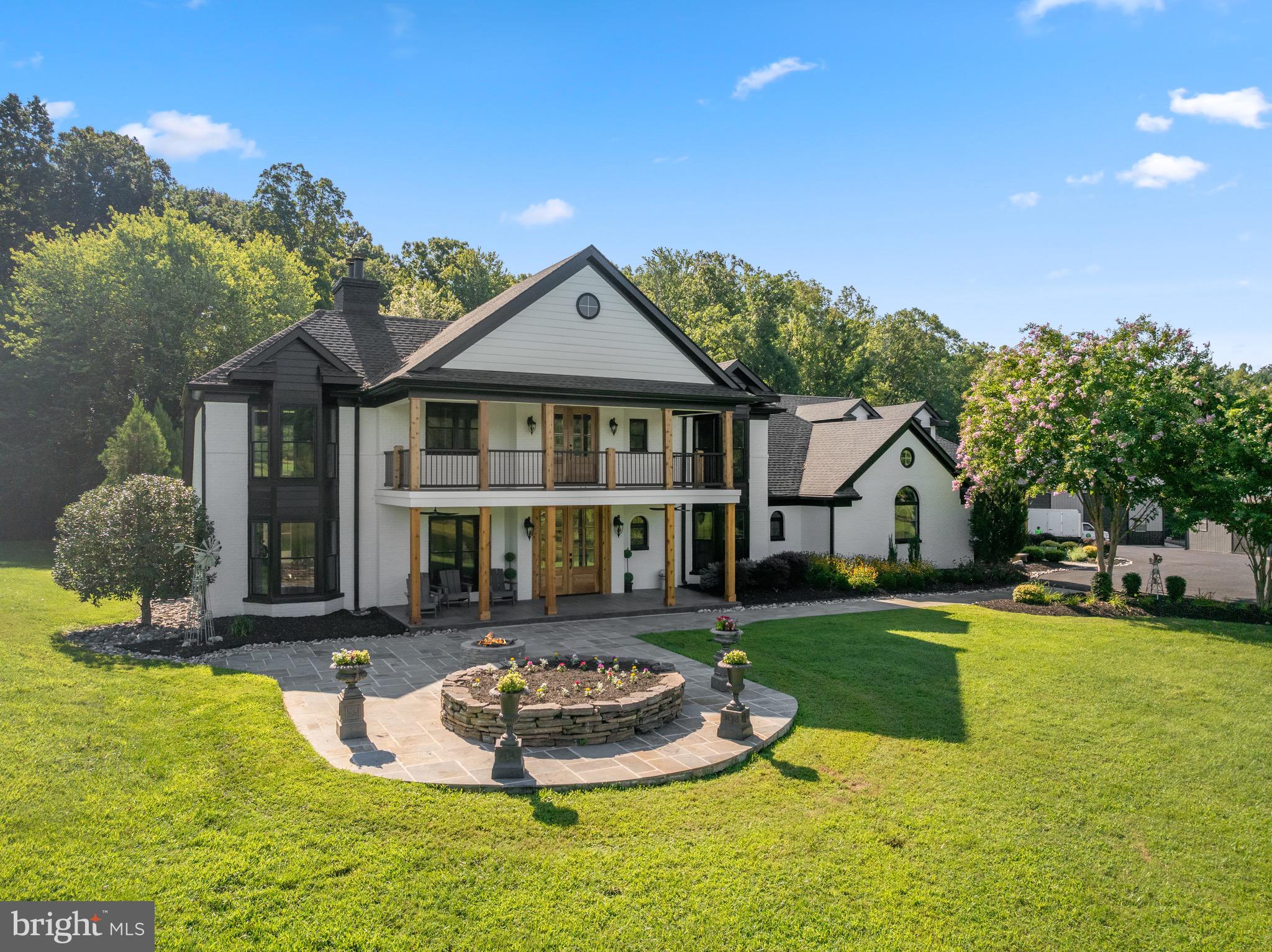 19427 ROLLING HILLS DRIVE
