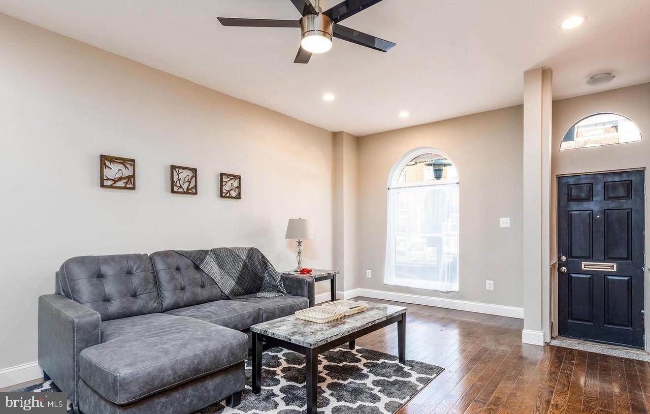 HIGHLANDTOWN - Residential Lease