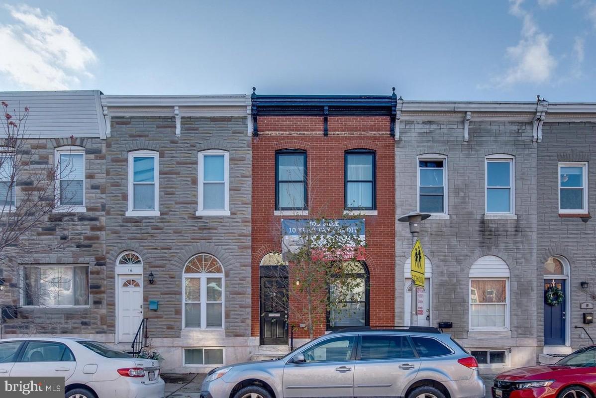 HIGHLANDTOWN - Residential Lease