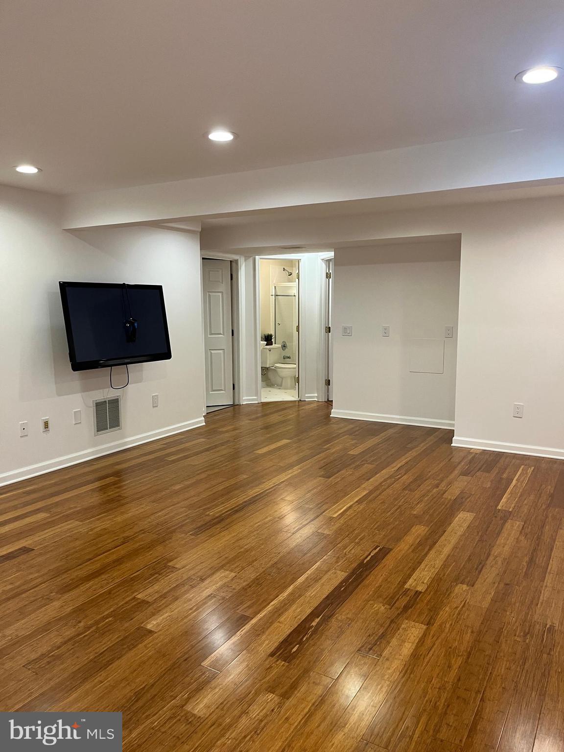 FERNSHIRE FARMS - Residential Lease