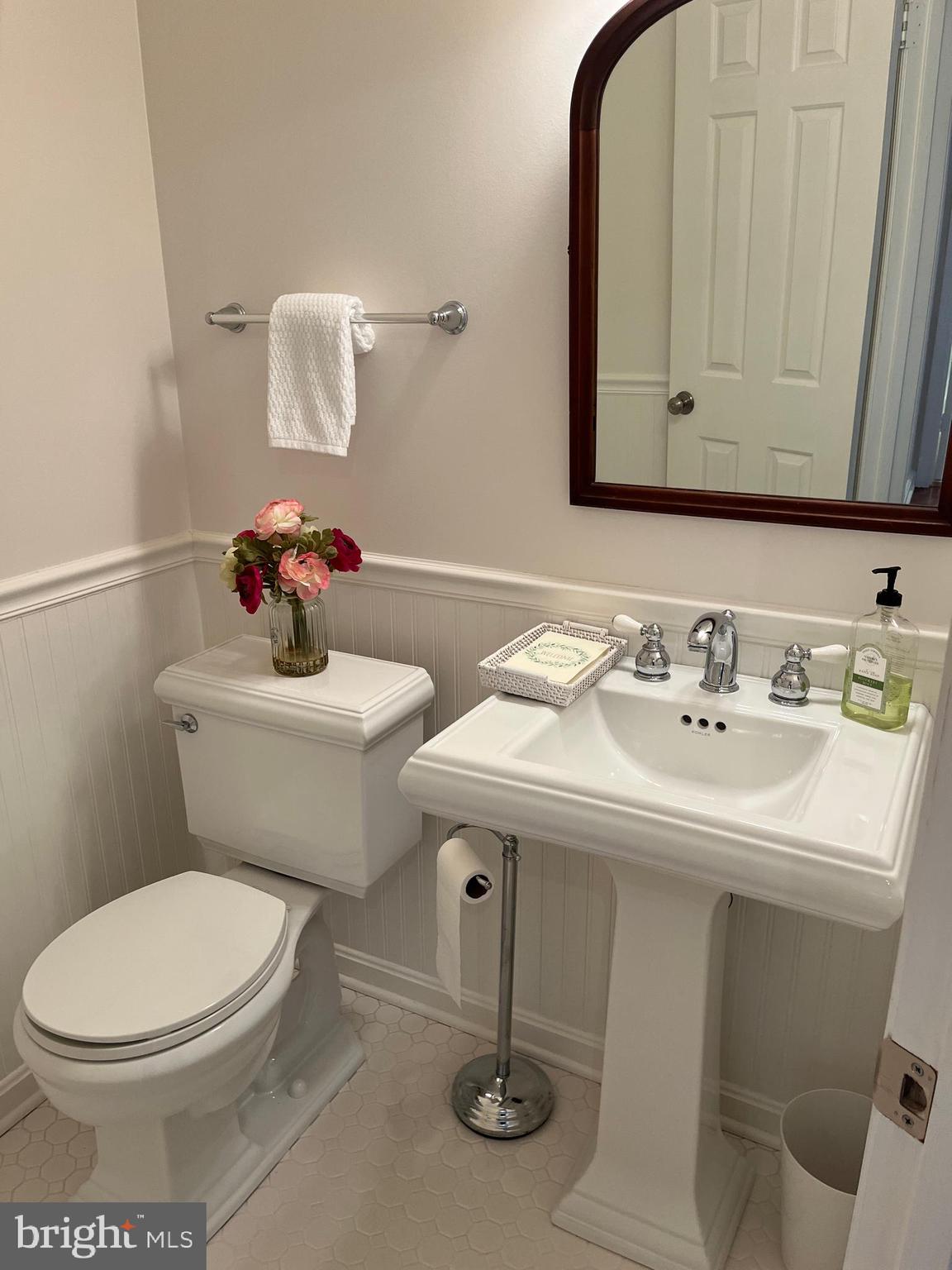 FERNSHIRE FARMS - Residential Lease