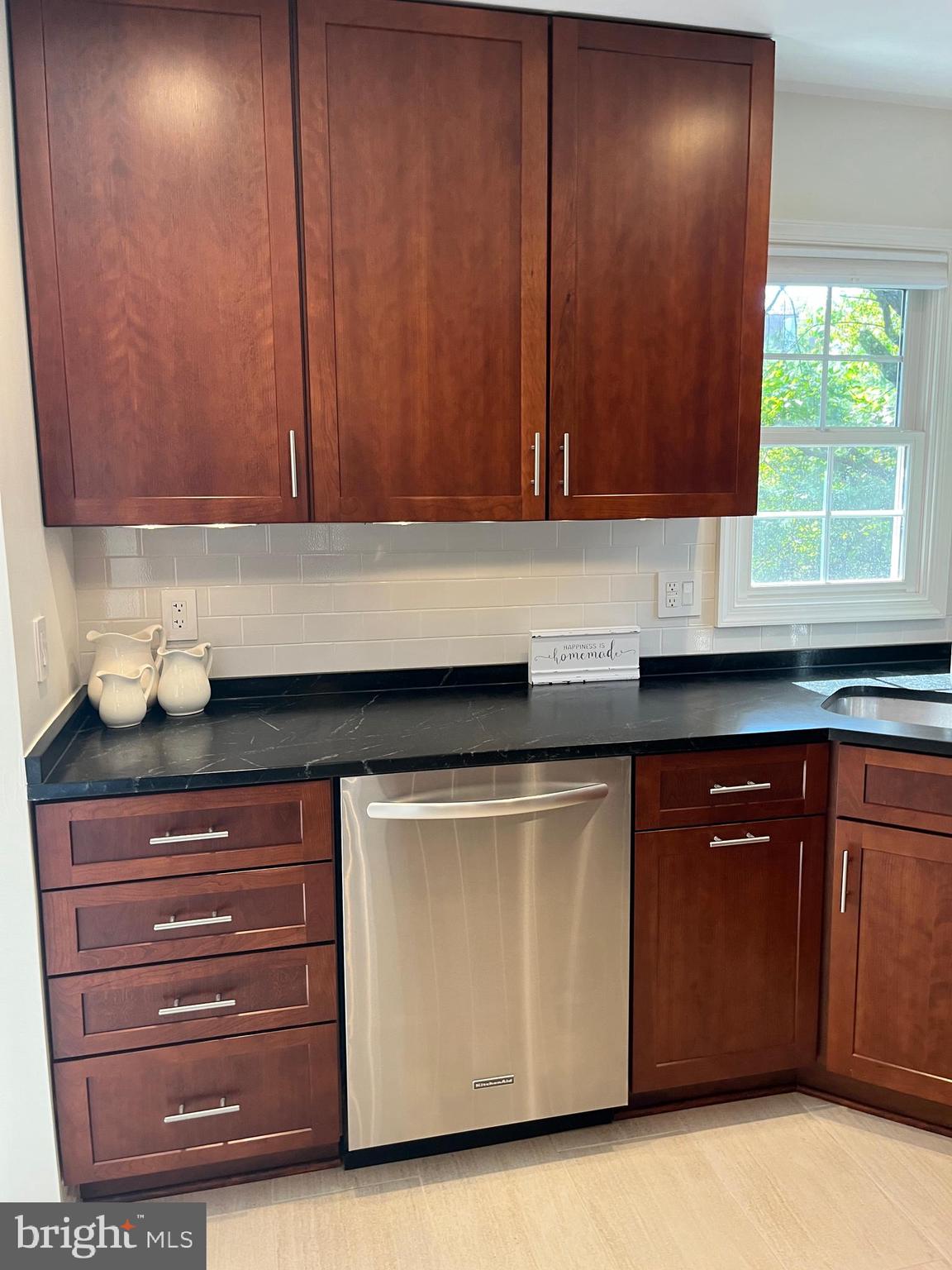 FERNSHIRE FARMS - Residential Lease