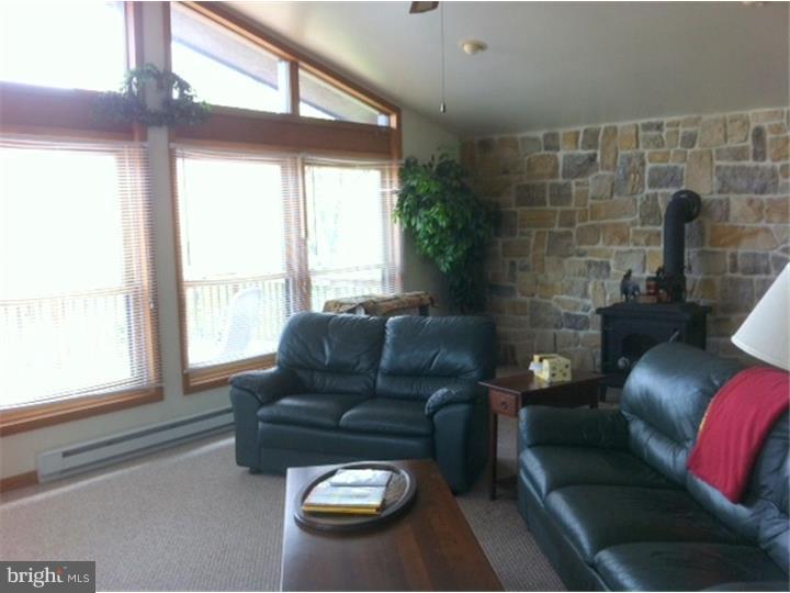 LAKE WYNONAH - Residential