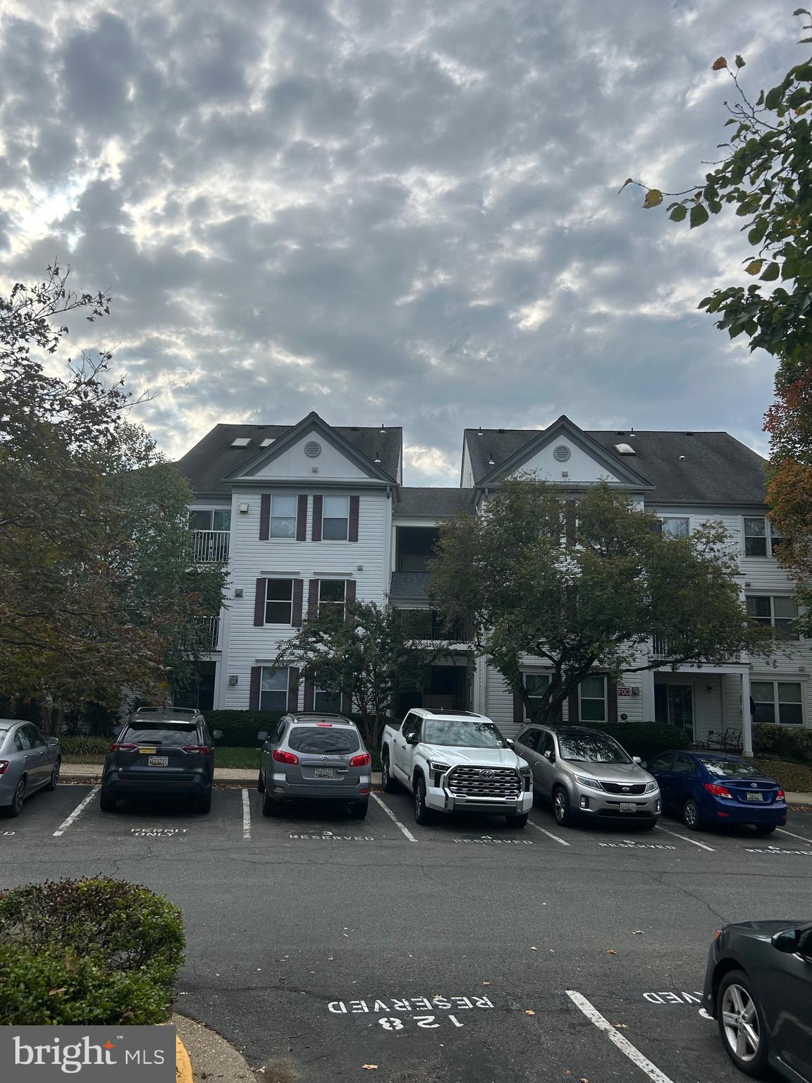 CHURCHILL VIEW - Residential Lease