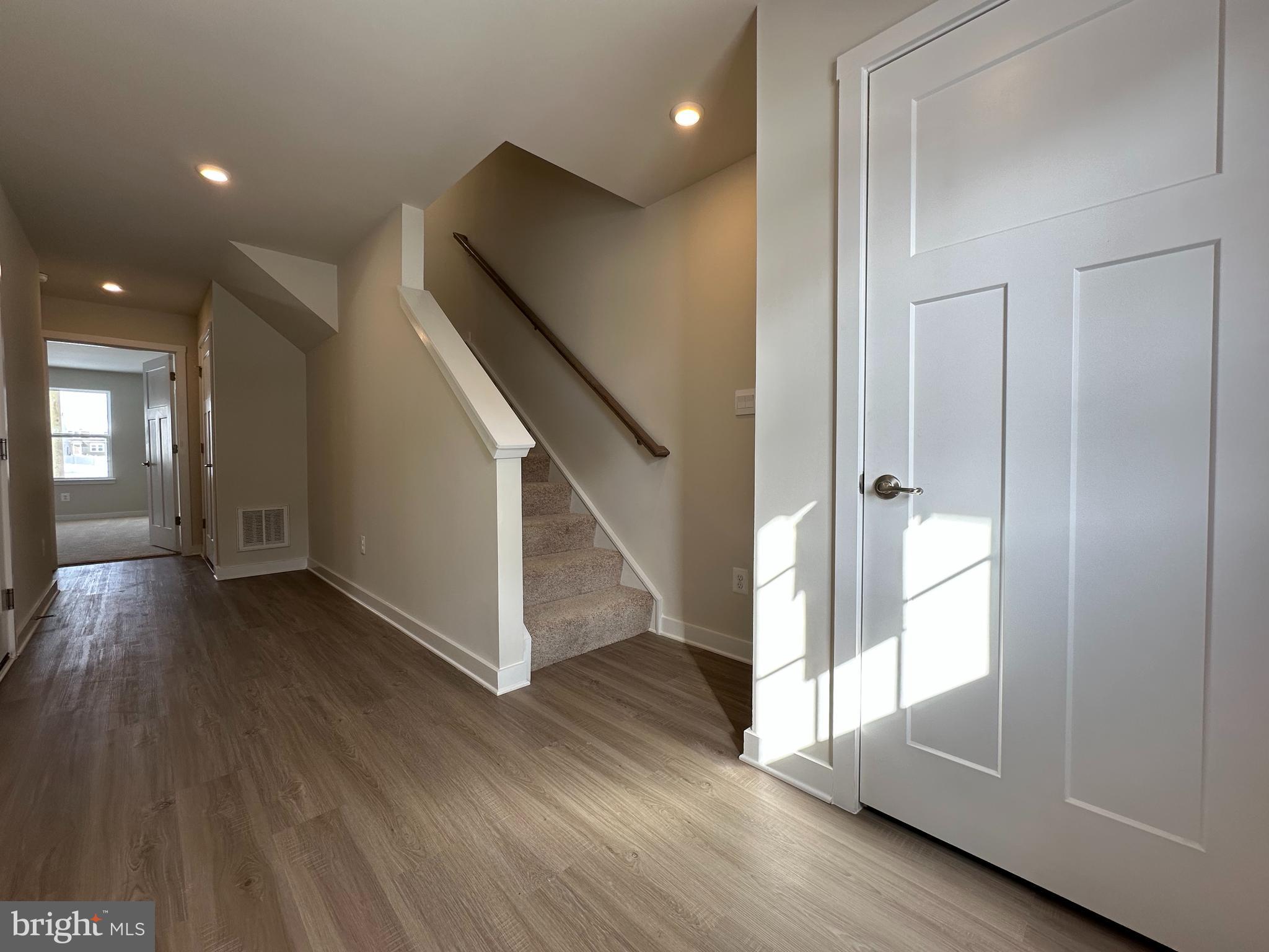 SOUTH BROOK - Residential