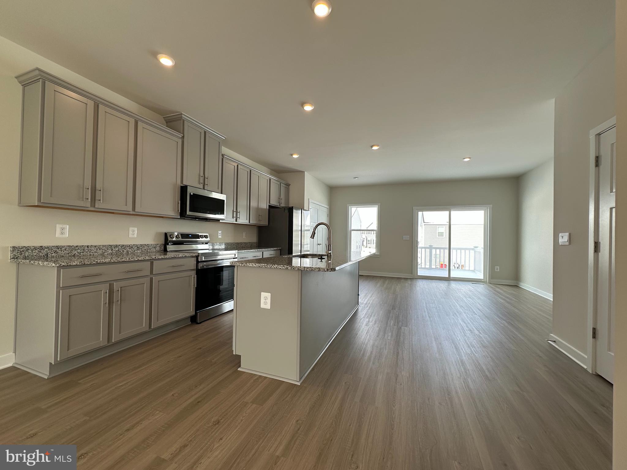 SOUTH BROOK - Residential