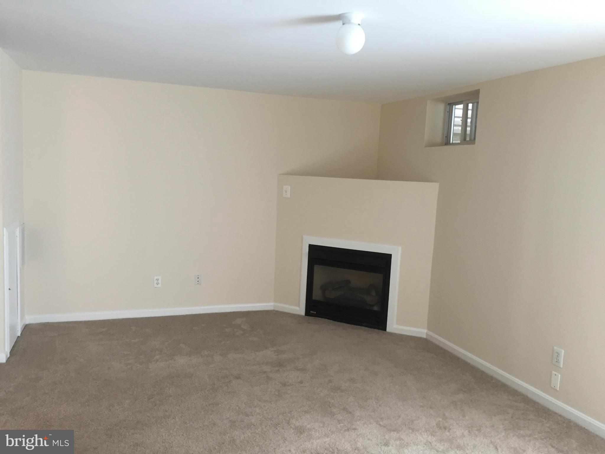 TIDEWATER COLONY - Residential Lease