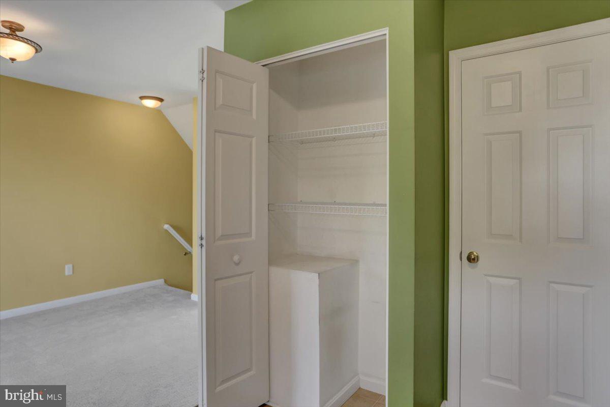 MOUNTAIN SHADOWS - Residential