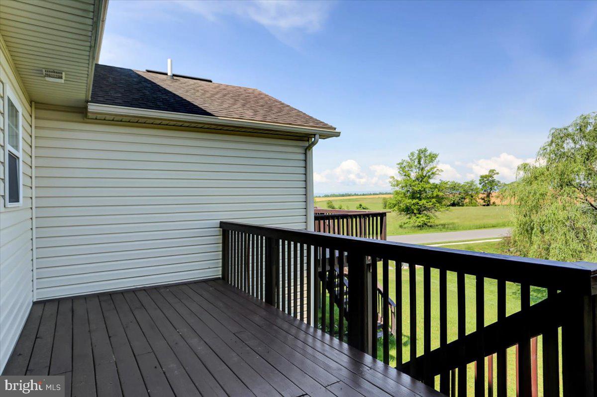 MOUNTAIN SHADOWS - Residential