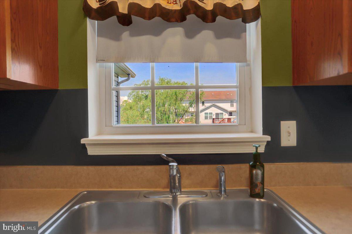 MOUNTAIN SHADOWS - Residential