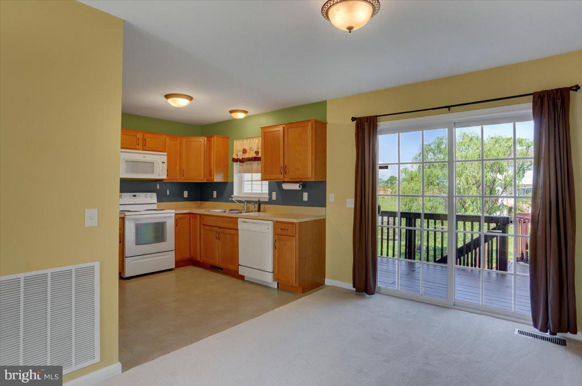 MOUNTAIN SHADOWS - Residential