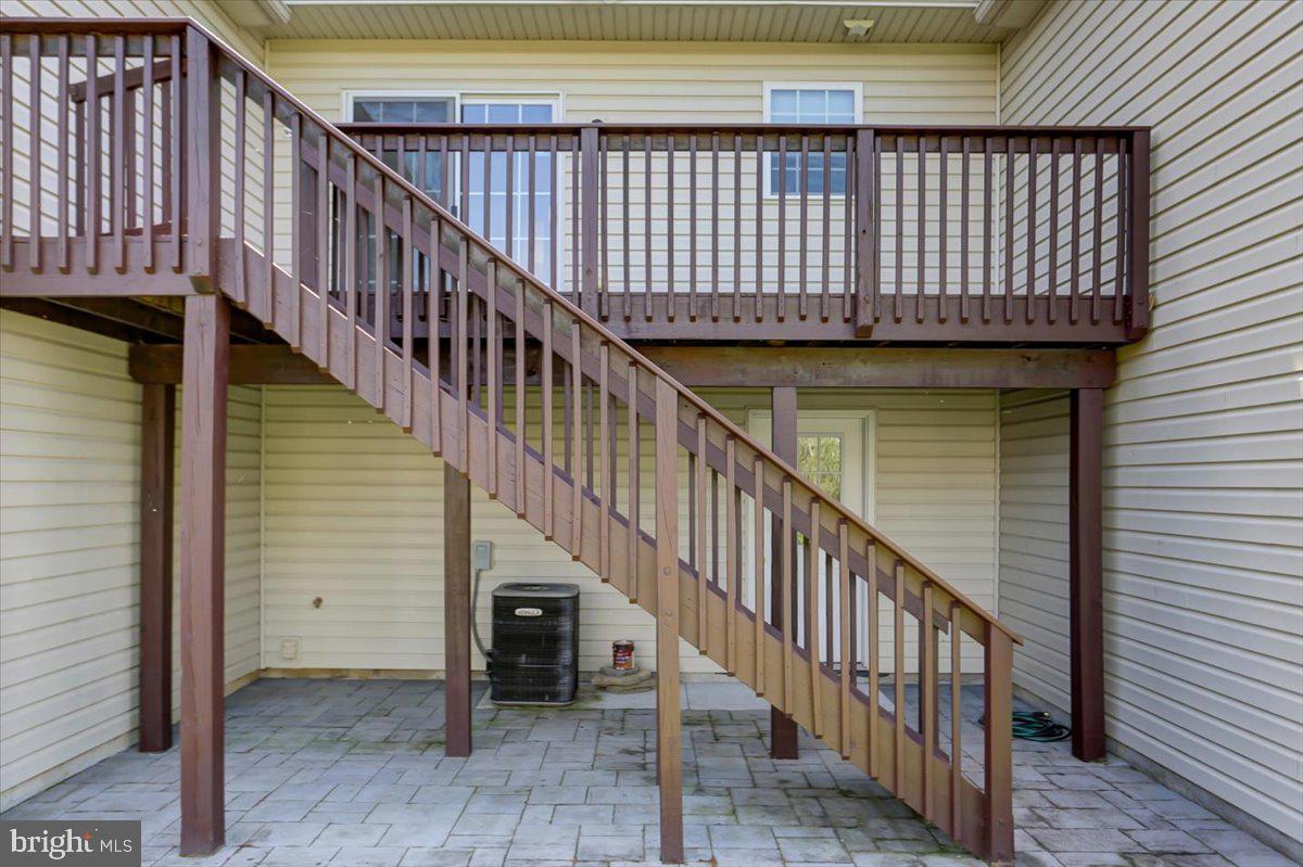 MOUNTAIN SHADOWS - Residential