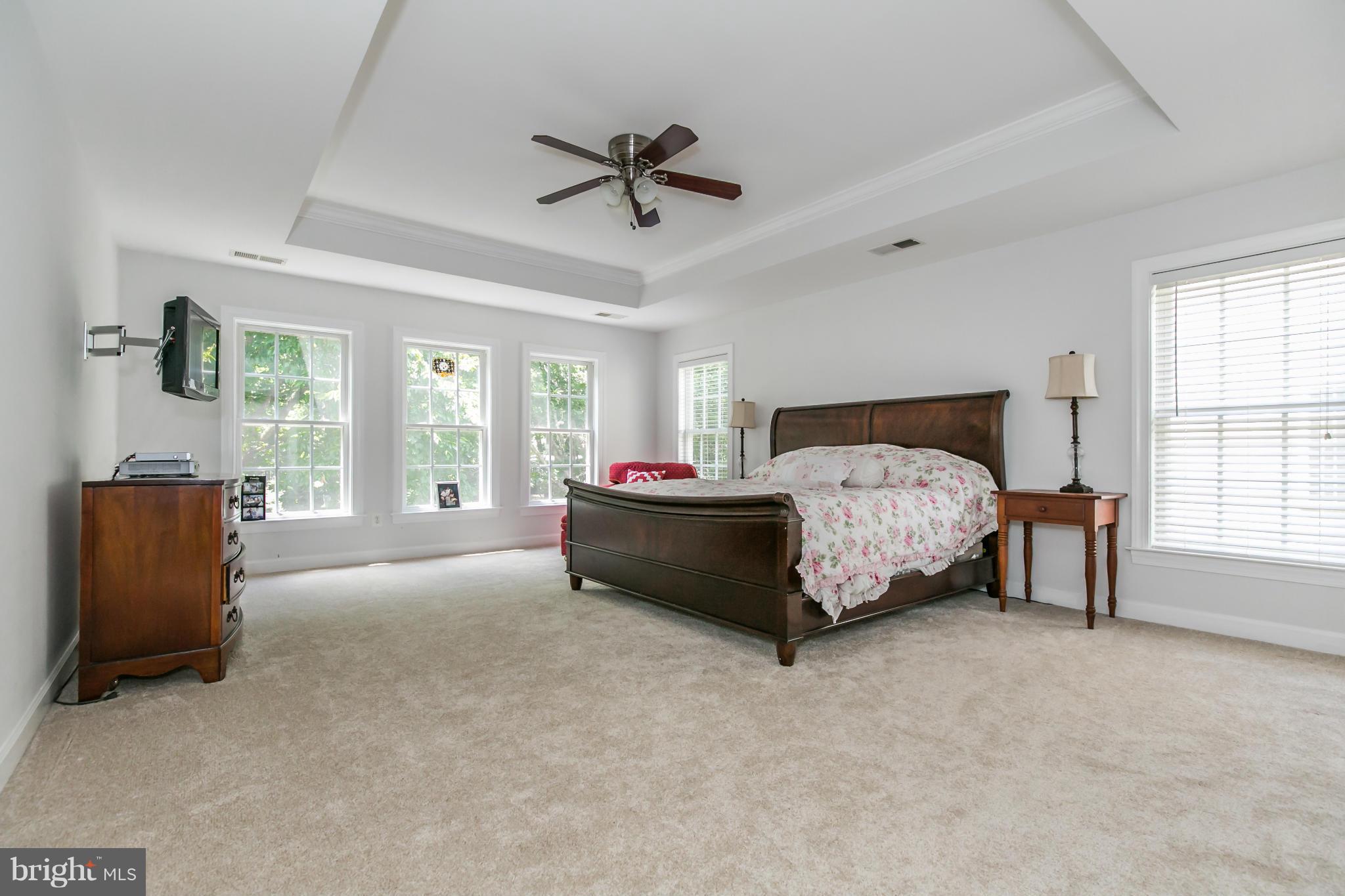 RIVER CREEK - Residential