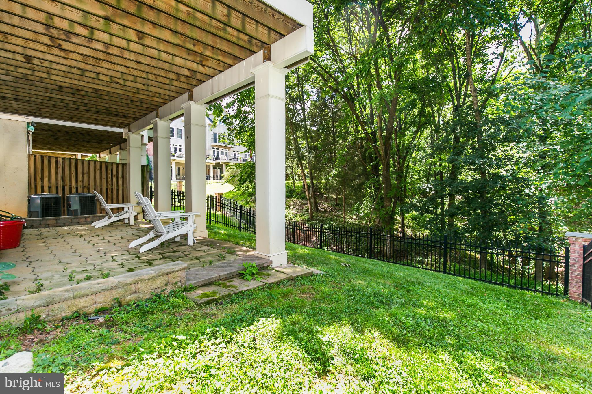 RIVER CREEK - Residential