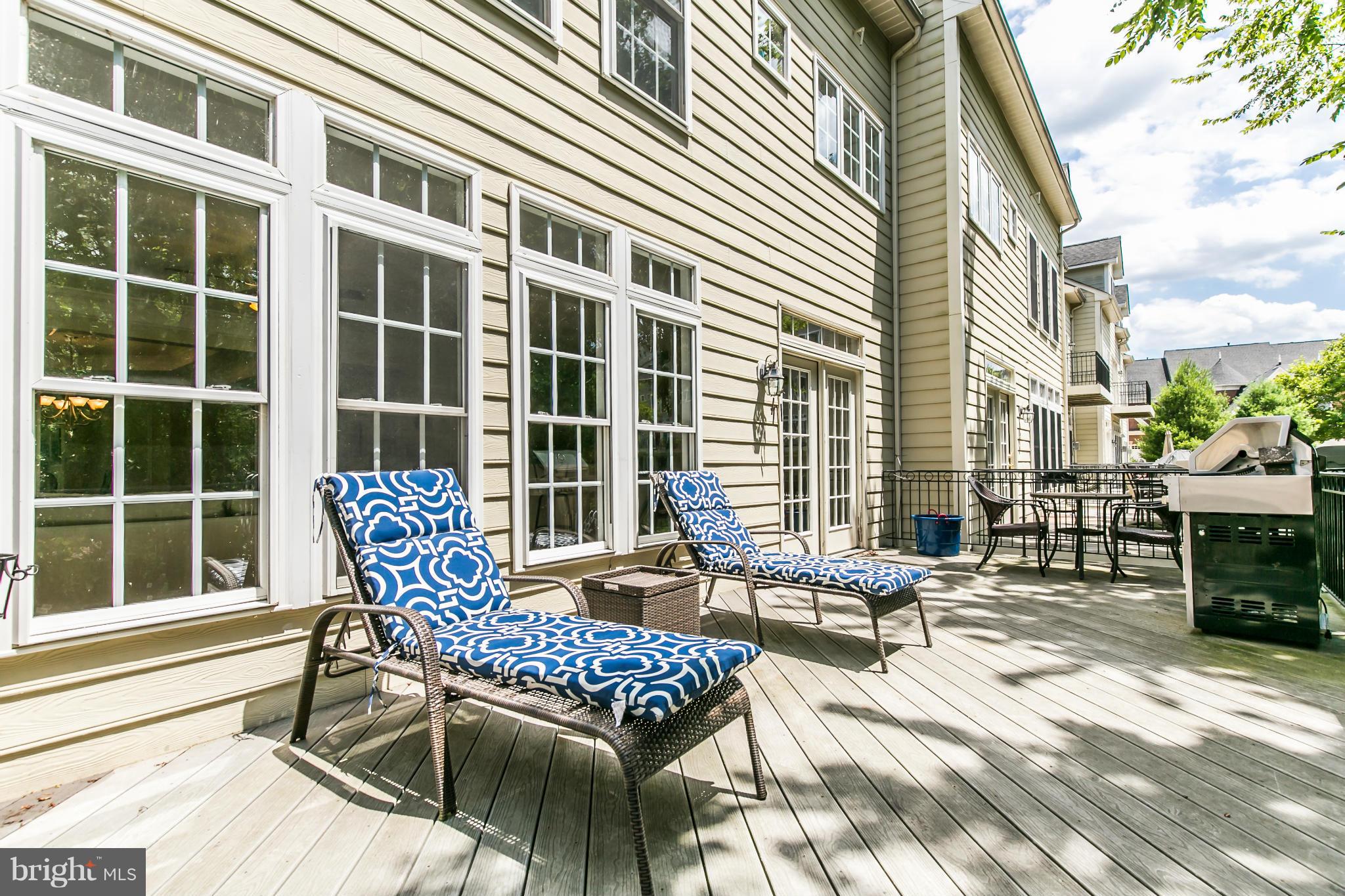 RIVER CREEK - Residential