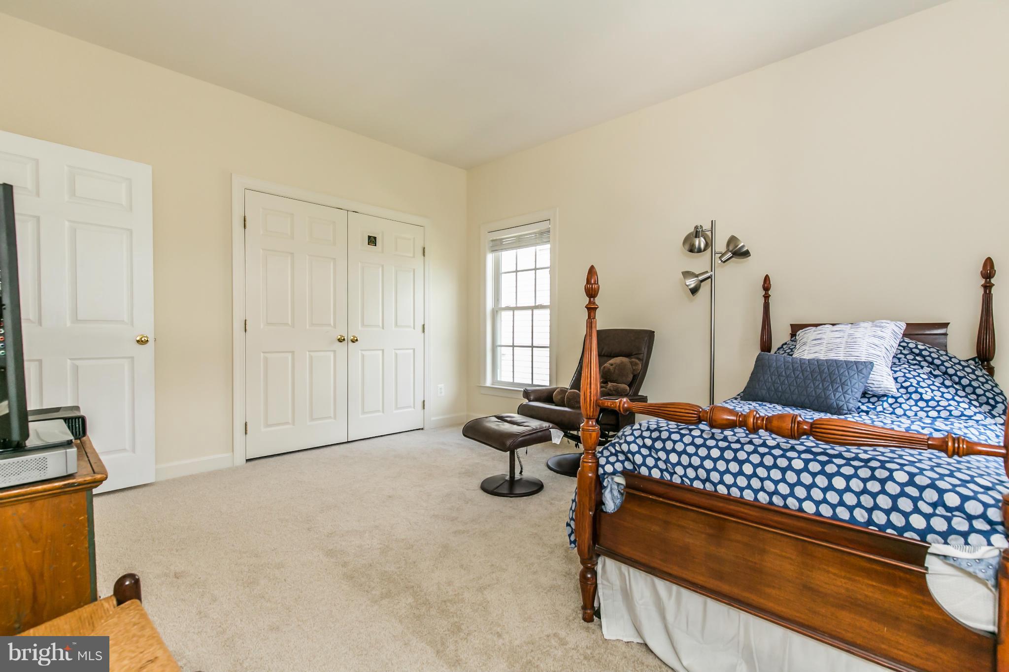 RIVER CREEK - Residential