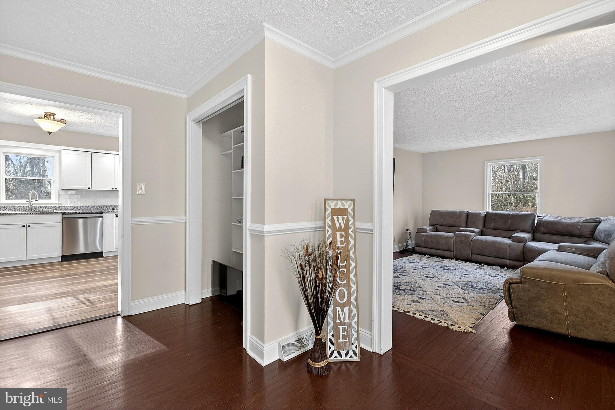 106 PINE NEEDLE DRIVE