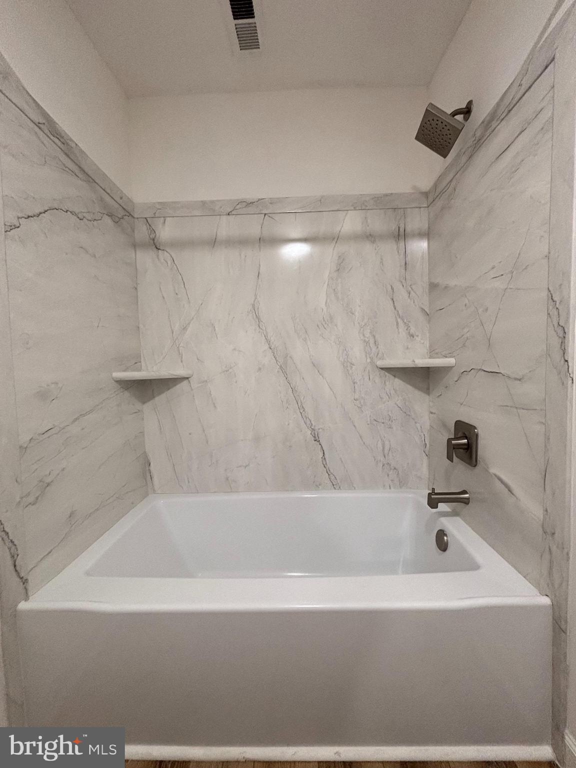 FEDERAL HILL HISTORIC DISTRICT - Residential Lease