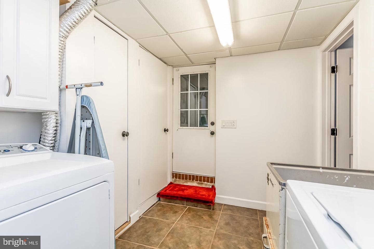 BAYVIEW - Residential Lease