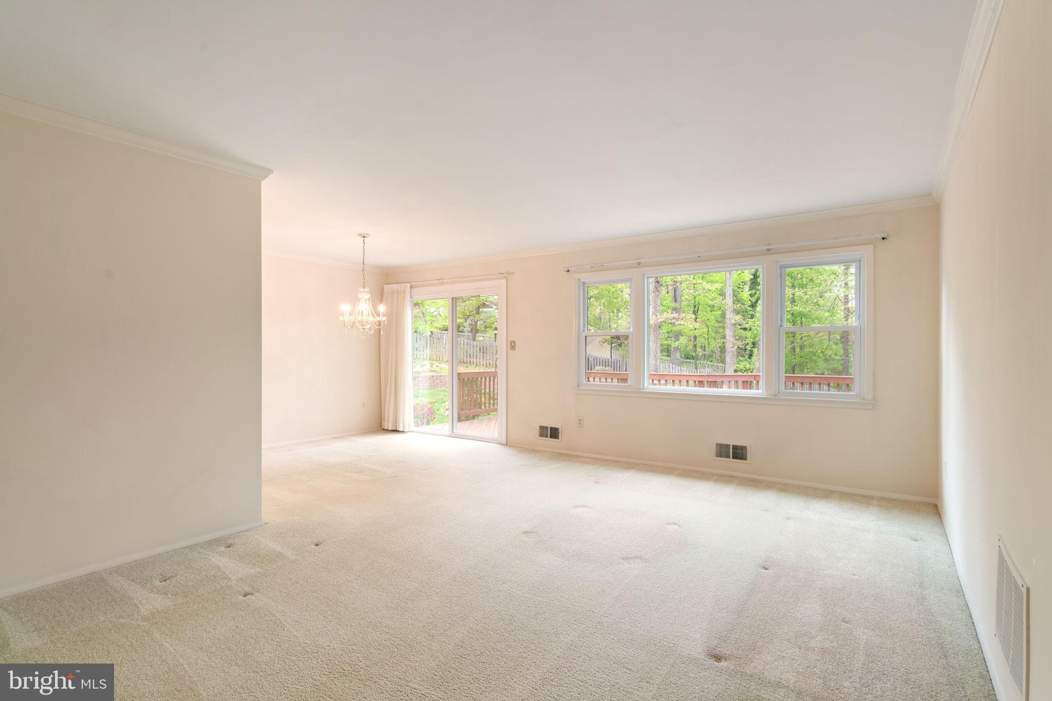 LAKE RIDGE - Residential