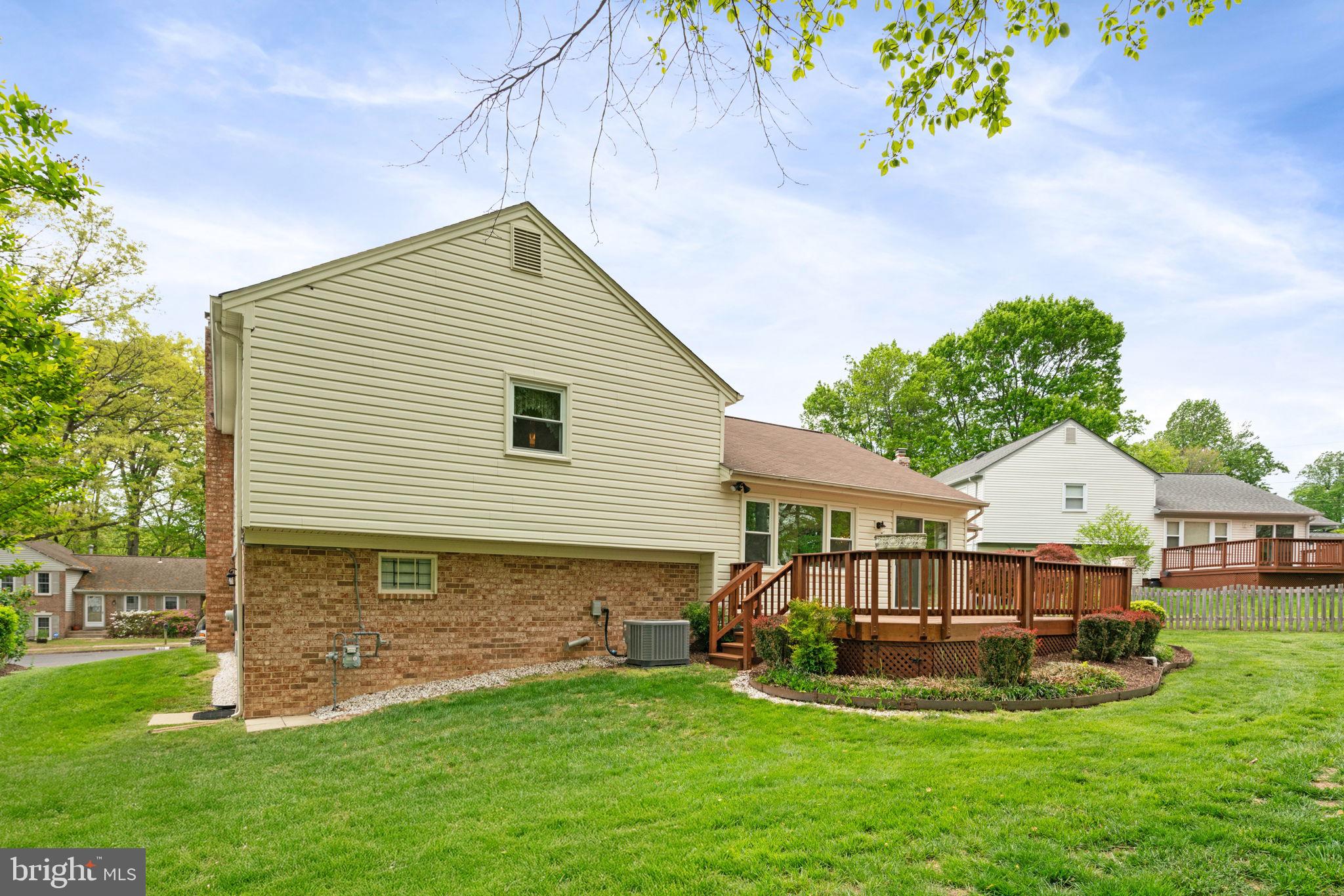 LAKE RIDGE - Residential