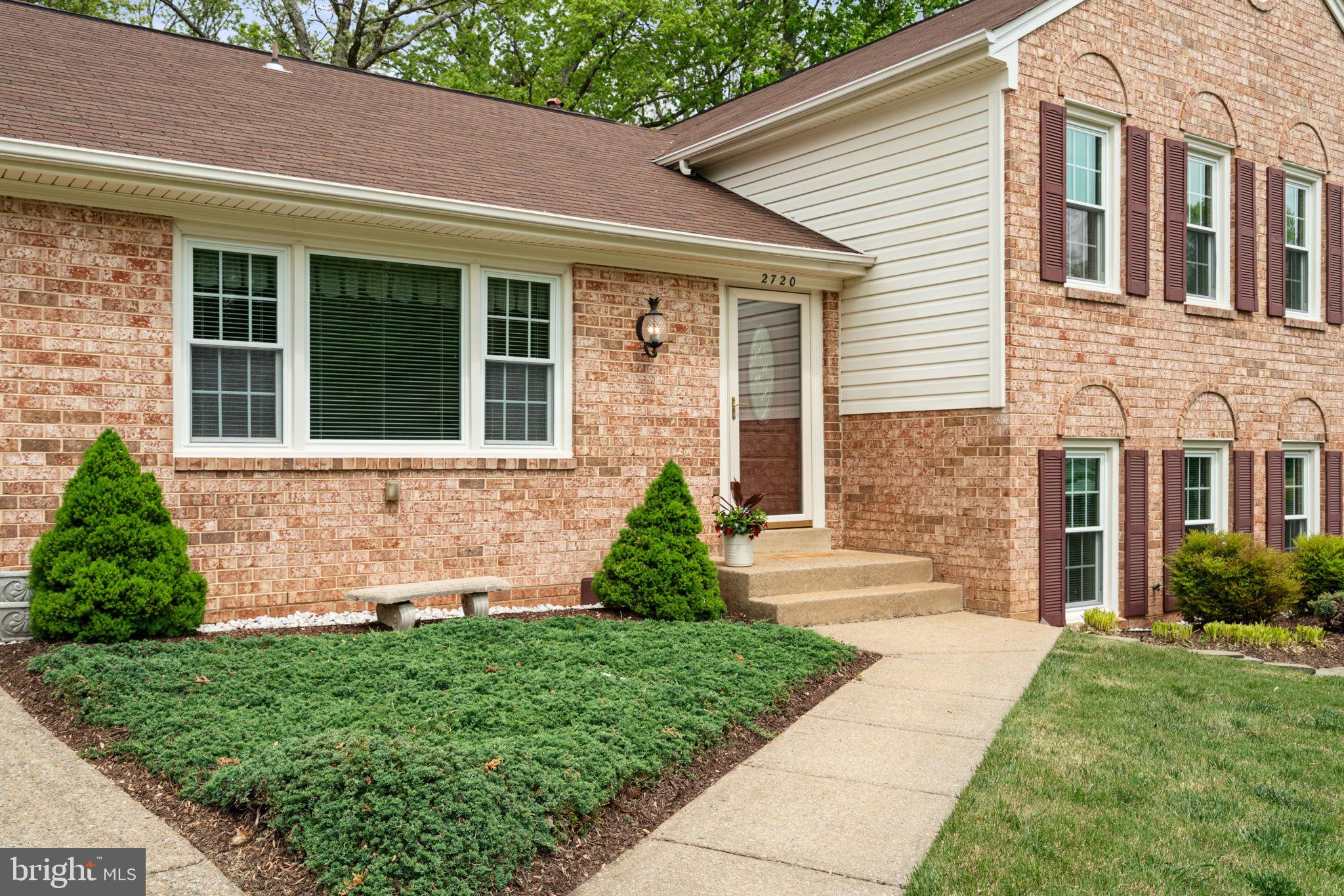 LAKE RIDGE - Residential