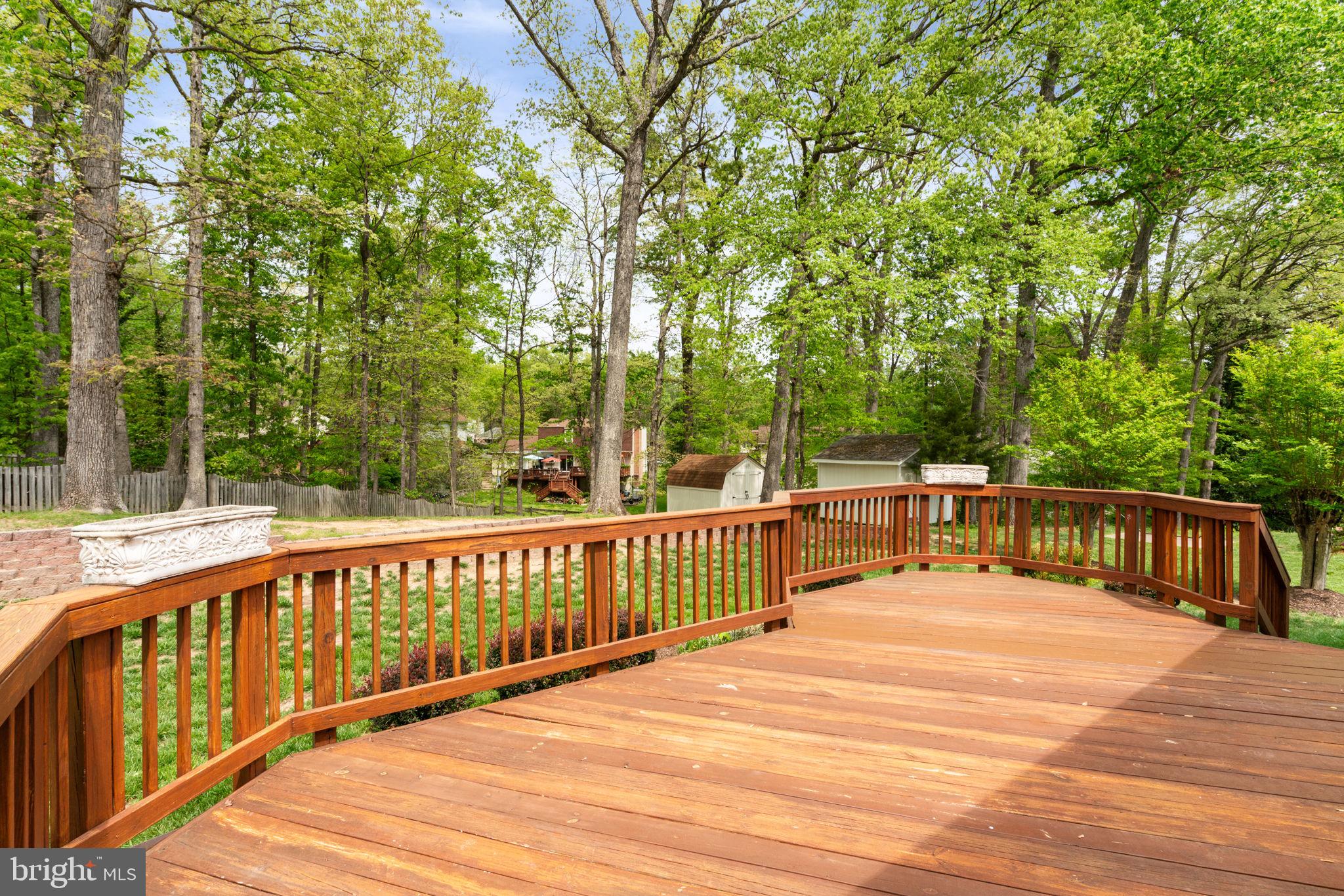 LAKE RIDGE - Residential