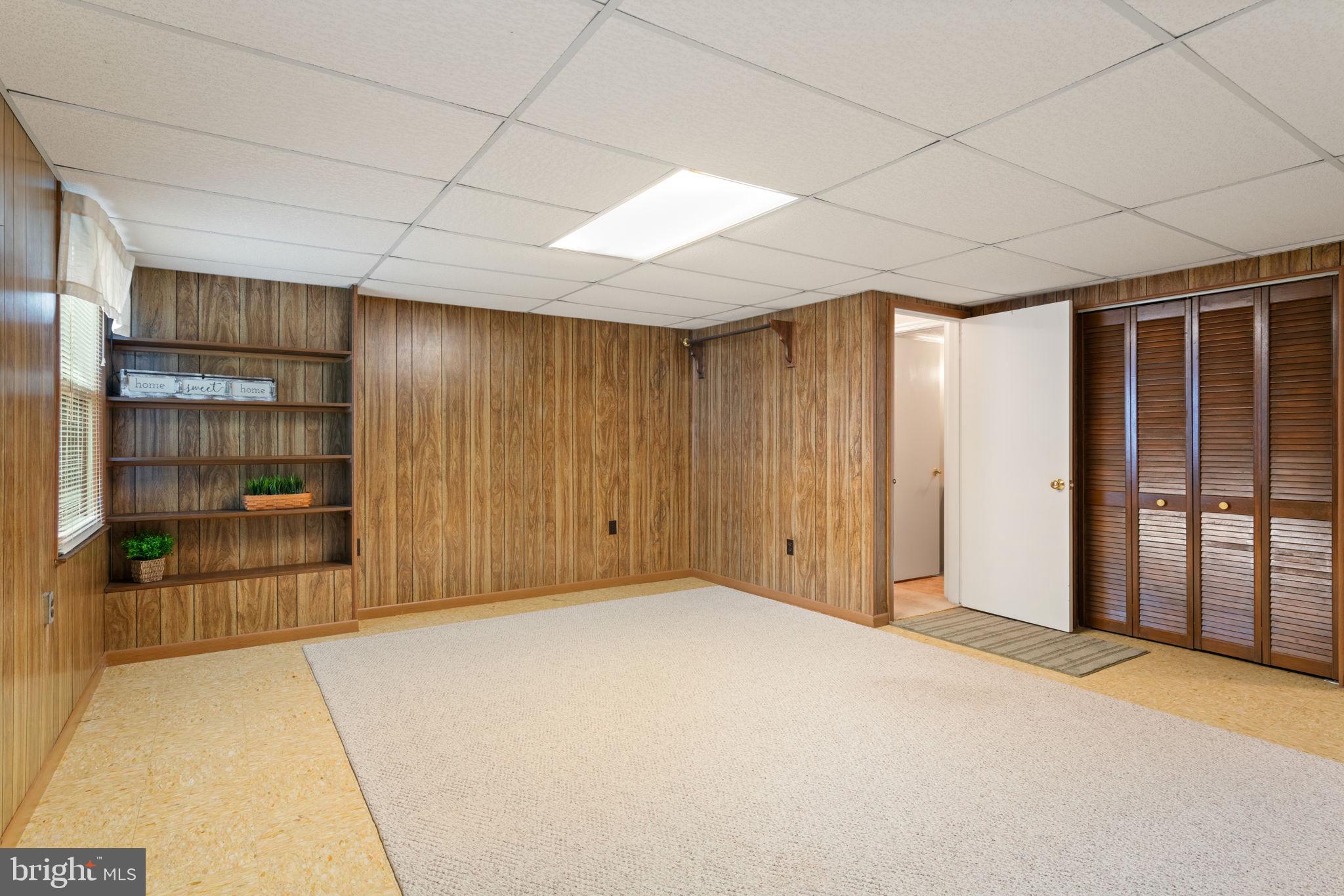 LAKE RIDGE - Residential