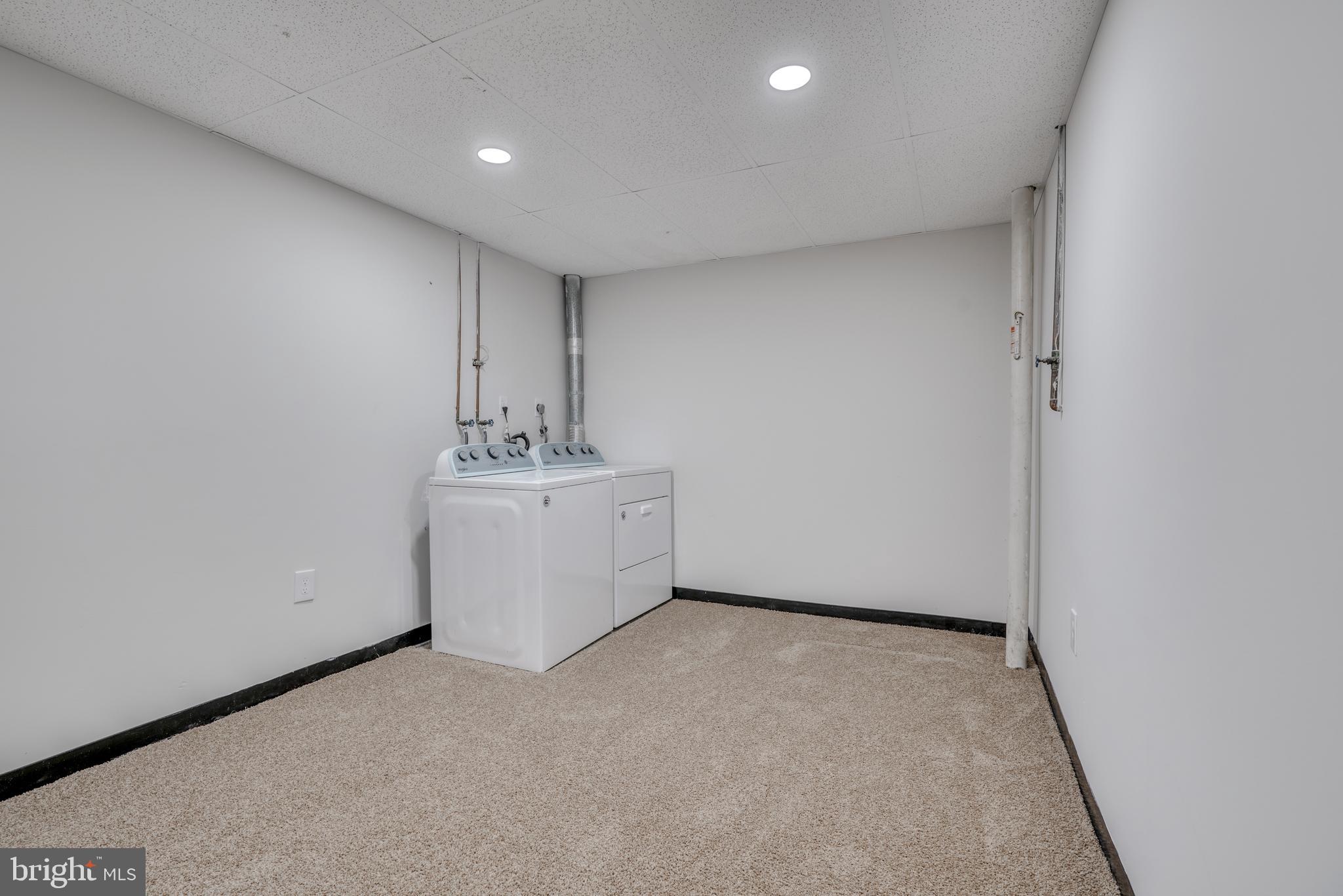 CROFTON SQUARE - Residential