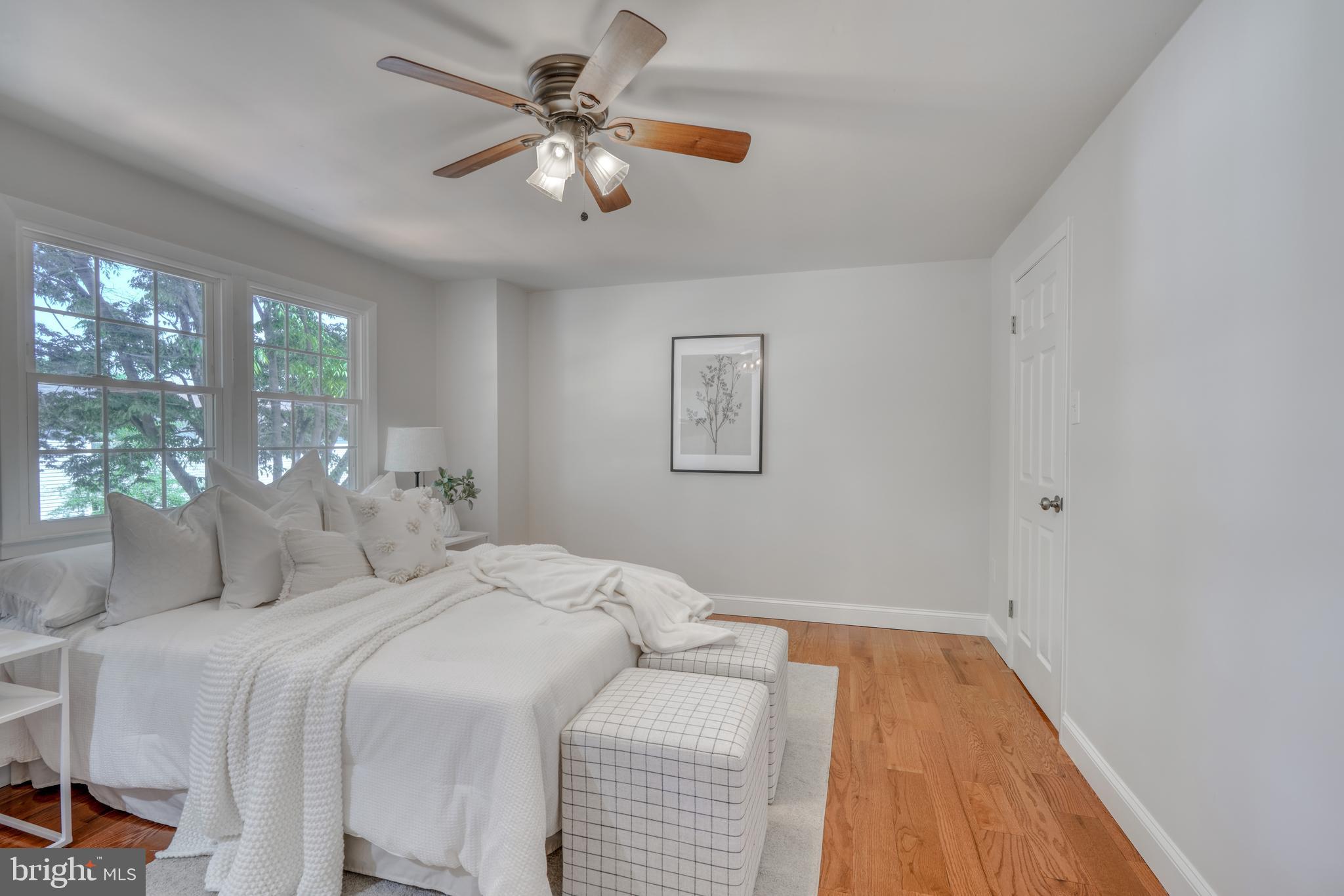 CROFTON SQUARE - Residential