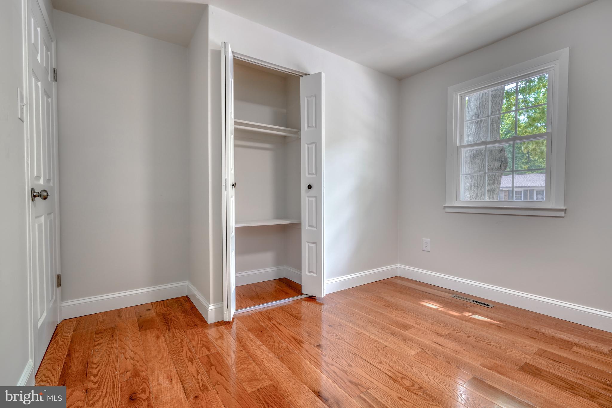 CROFTON SQUARE - Residential