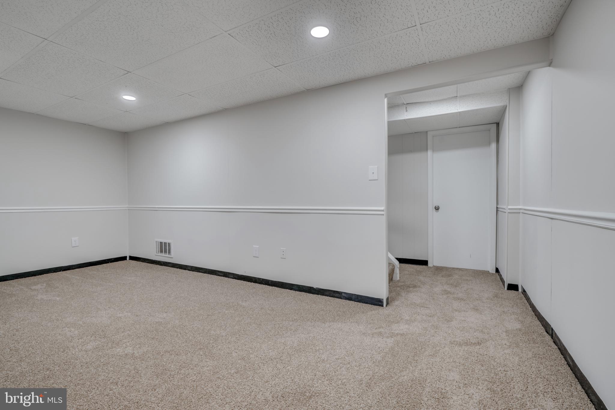 CROFTON SQUARE - Residential