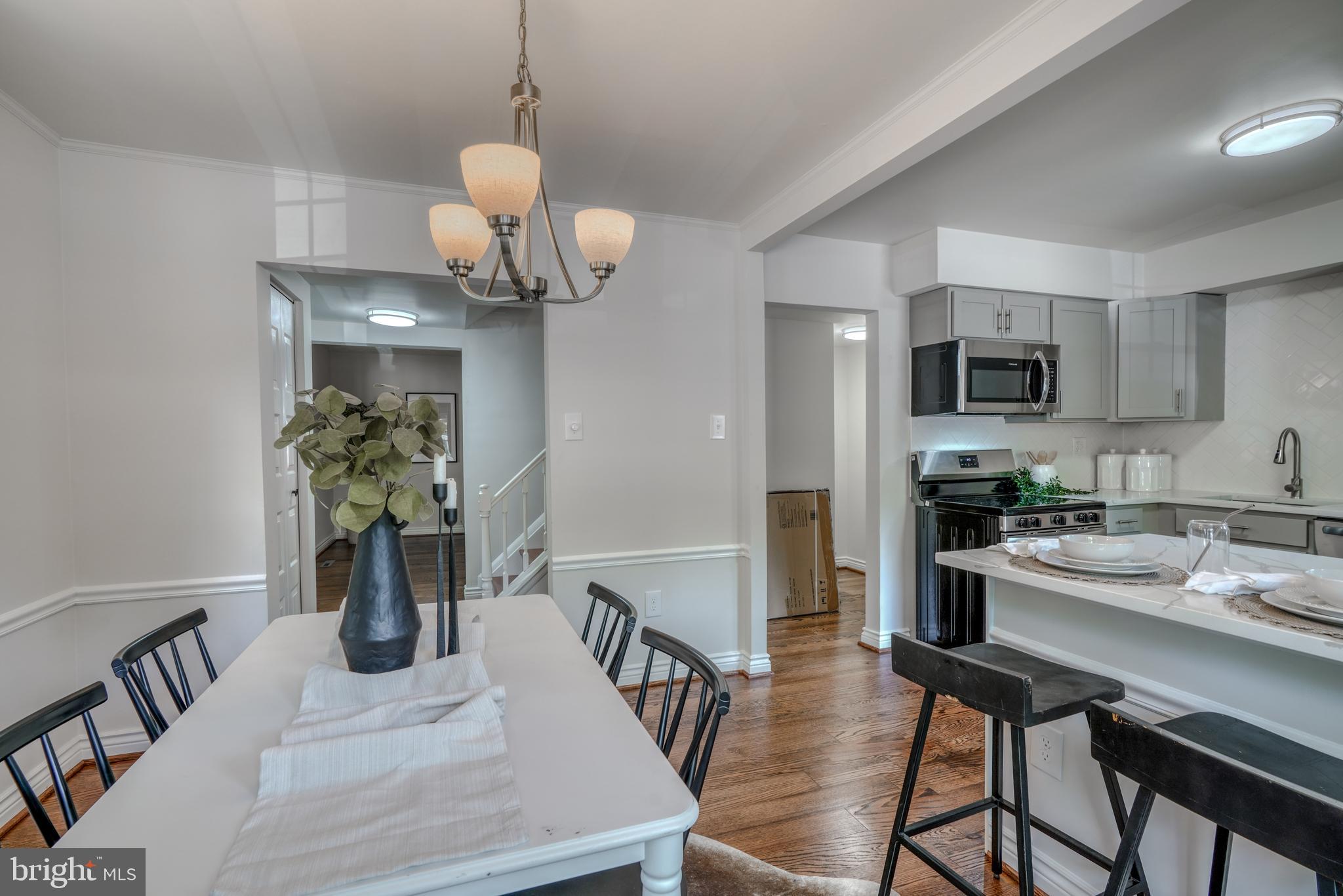 CROFTON SQUARE - Residential