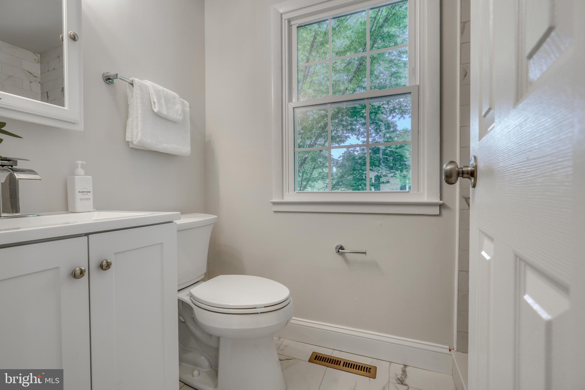 CROFTON SQUARE - Residential