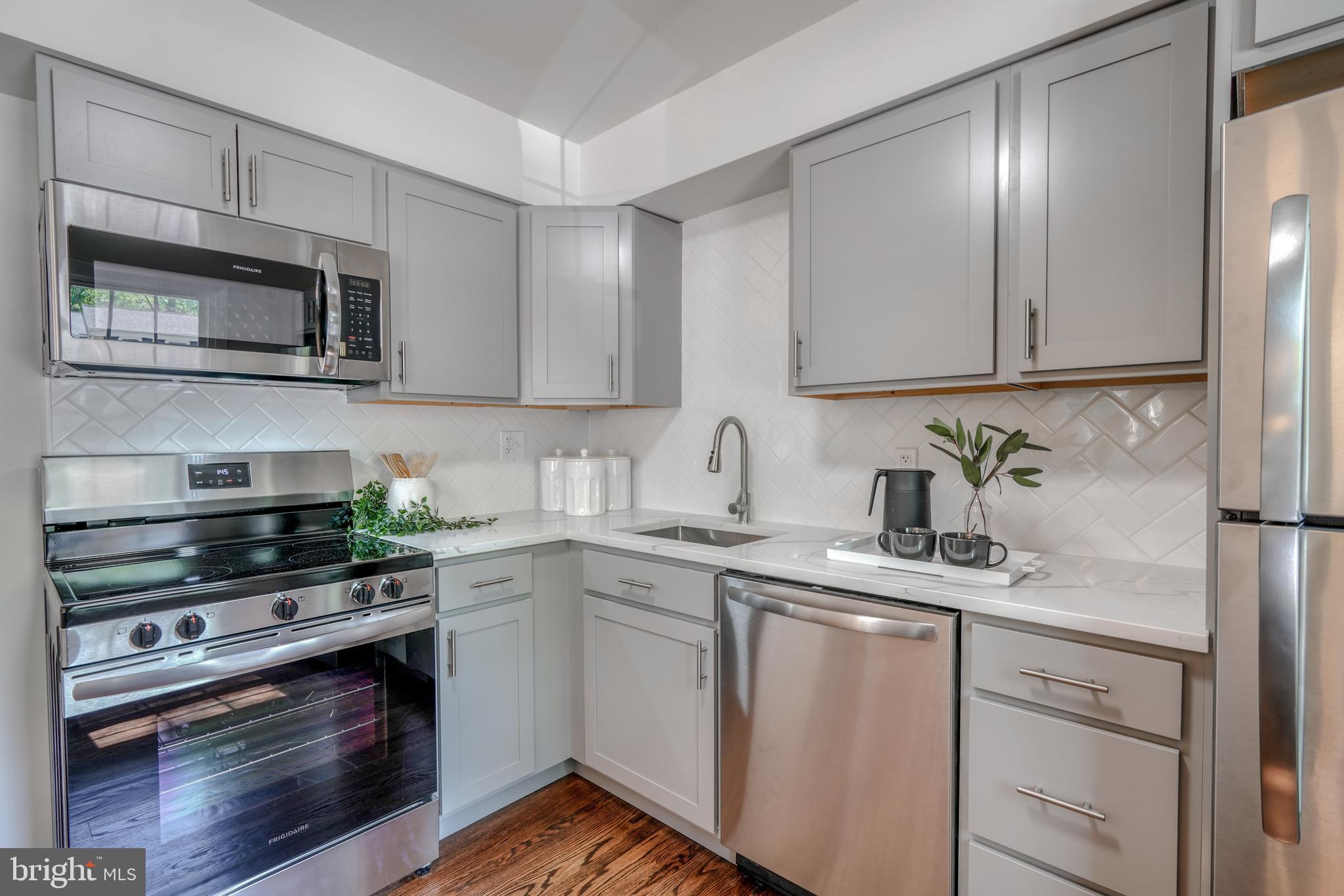 CROFTON SQUARE - Residential