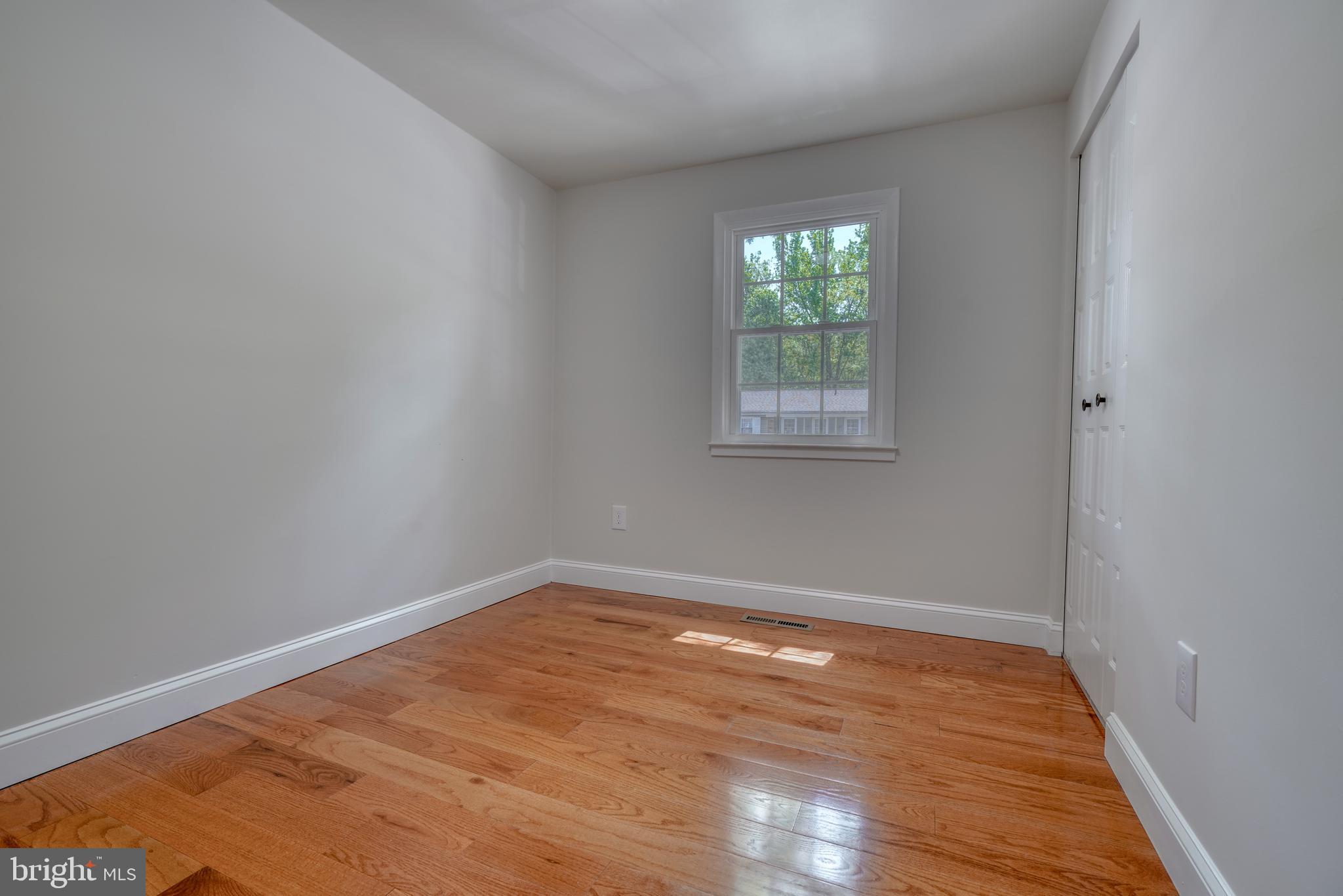 CROFTON SQUARE - Residential