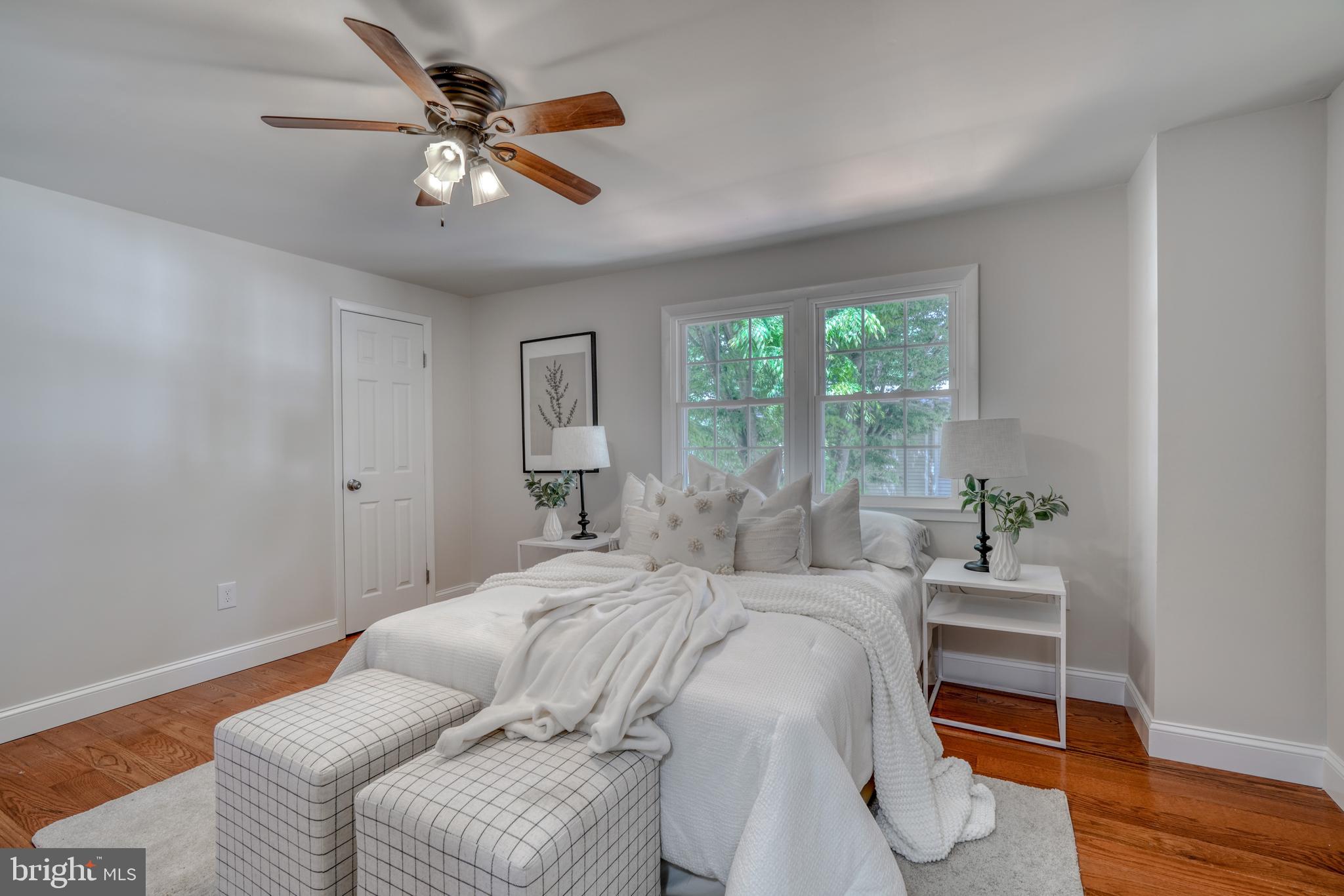 CROFTON SQUARE - Residential