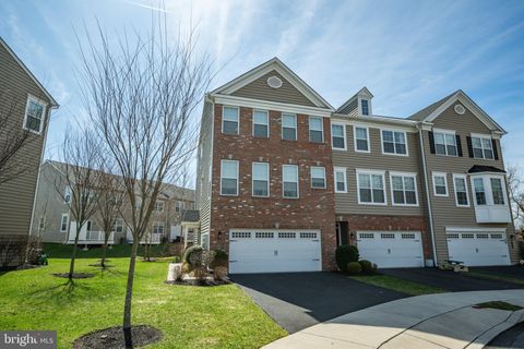 Townhouse For Sale - 108 Arlington Lane<br/> TELFORD, PA 18969