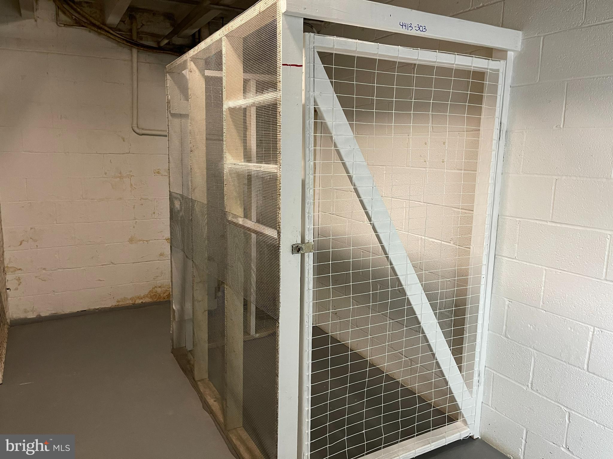 MONTPELIER VILLAGE - Residential Lease