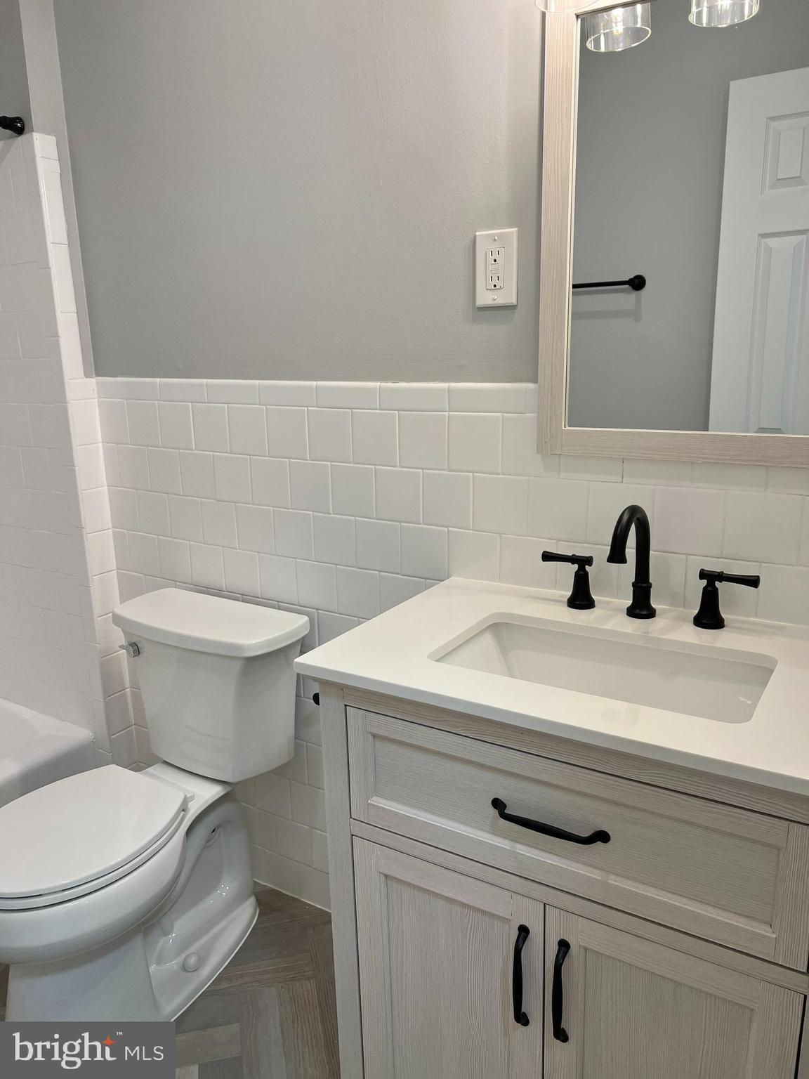 MONTPELIER VILLAGE - Residential Lease