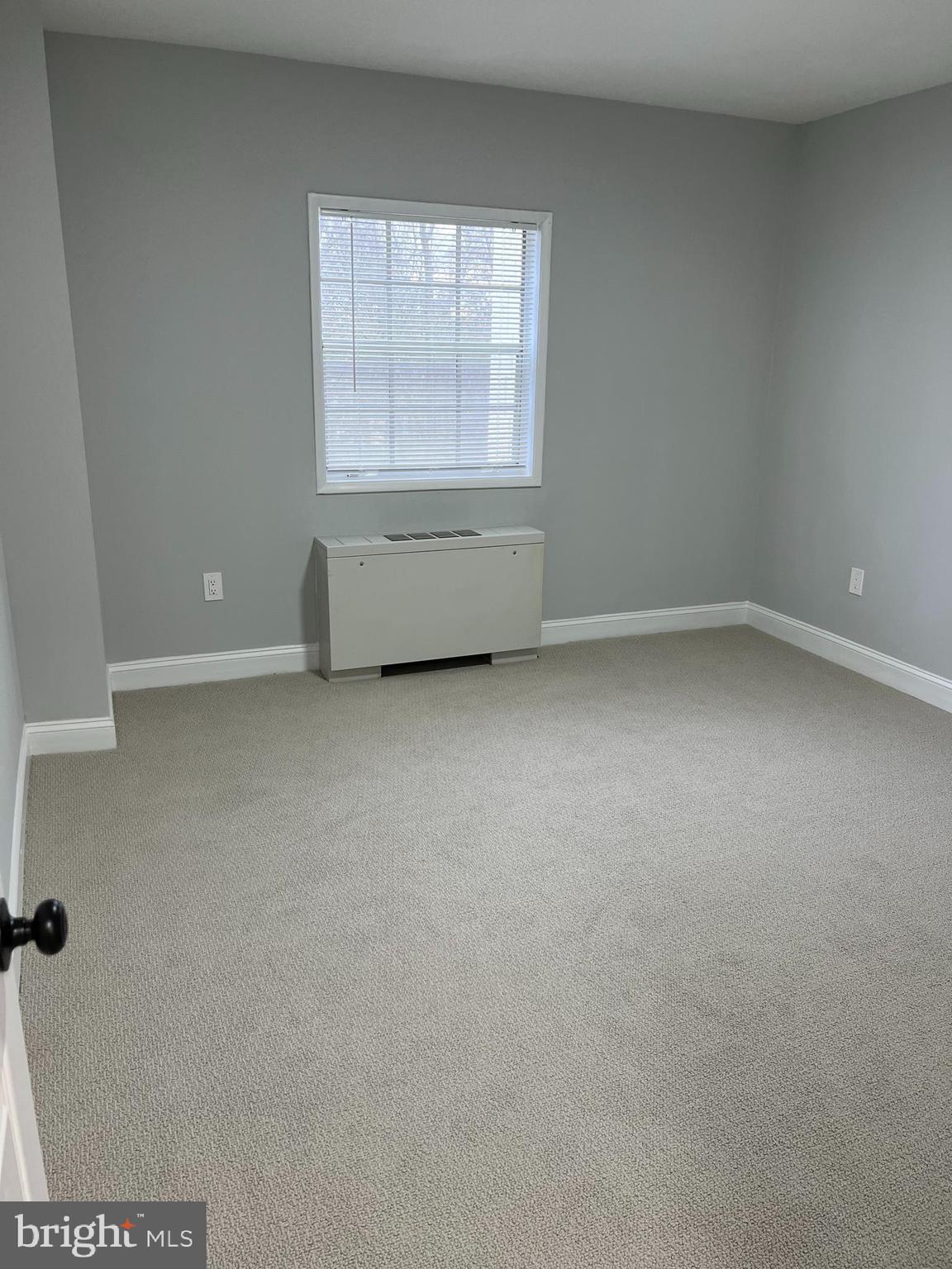 MONTPELIER VILLAGE - Residential Lease