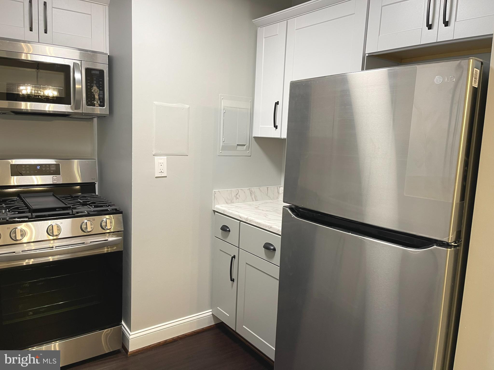 MONTPELIER VILLAGE - Residential Lease