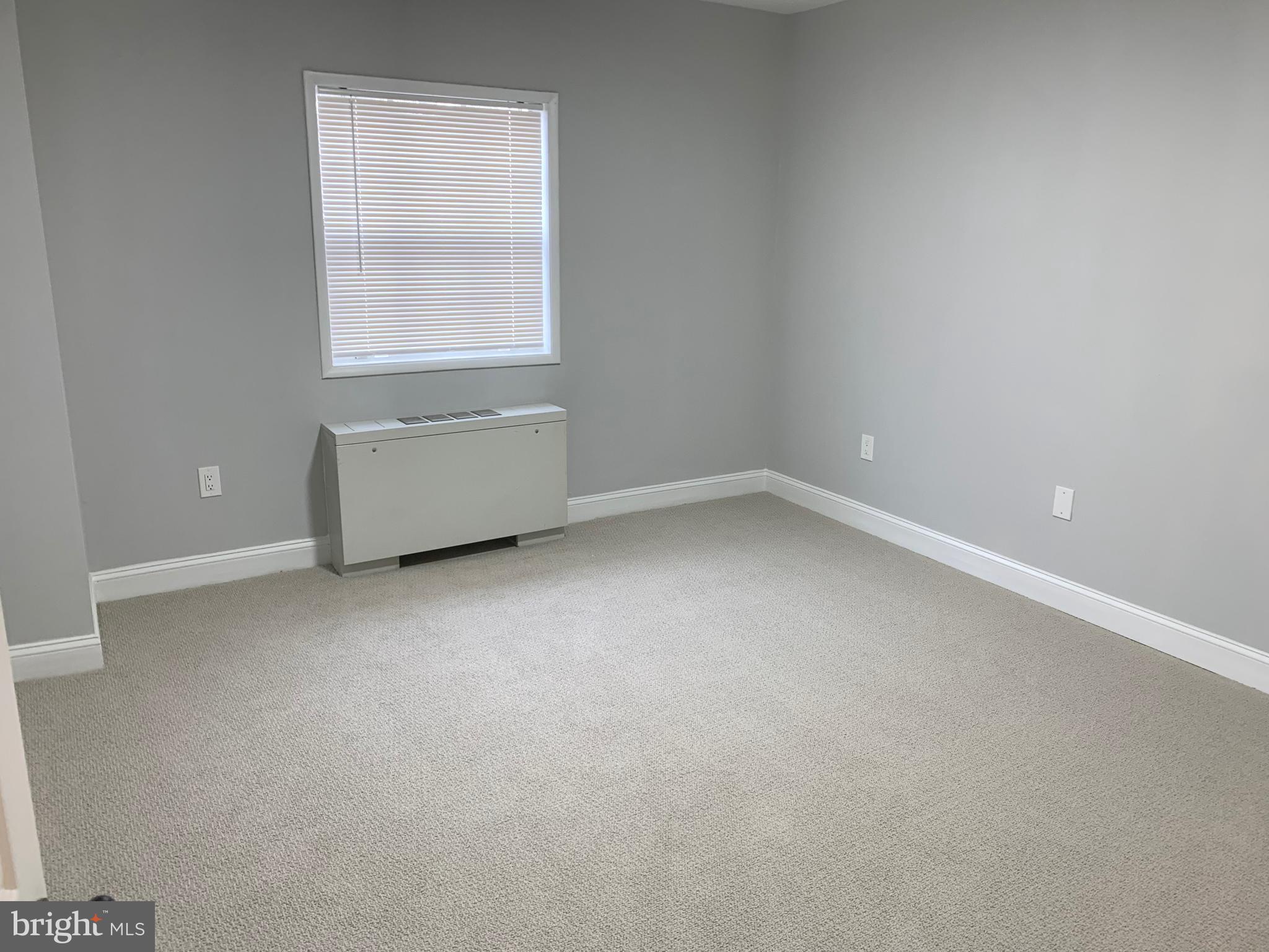 MONTPELIER VILLAGE - Residential Lease