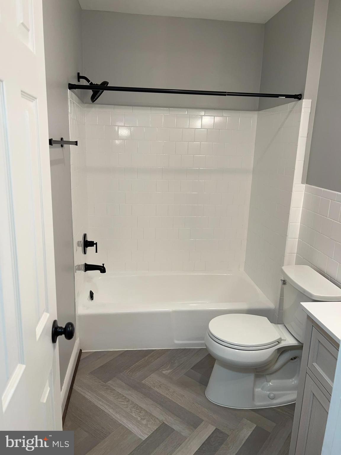 MONTPELIER VILLAGE - Residential Lease