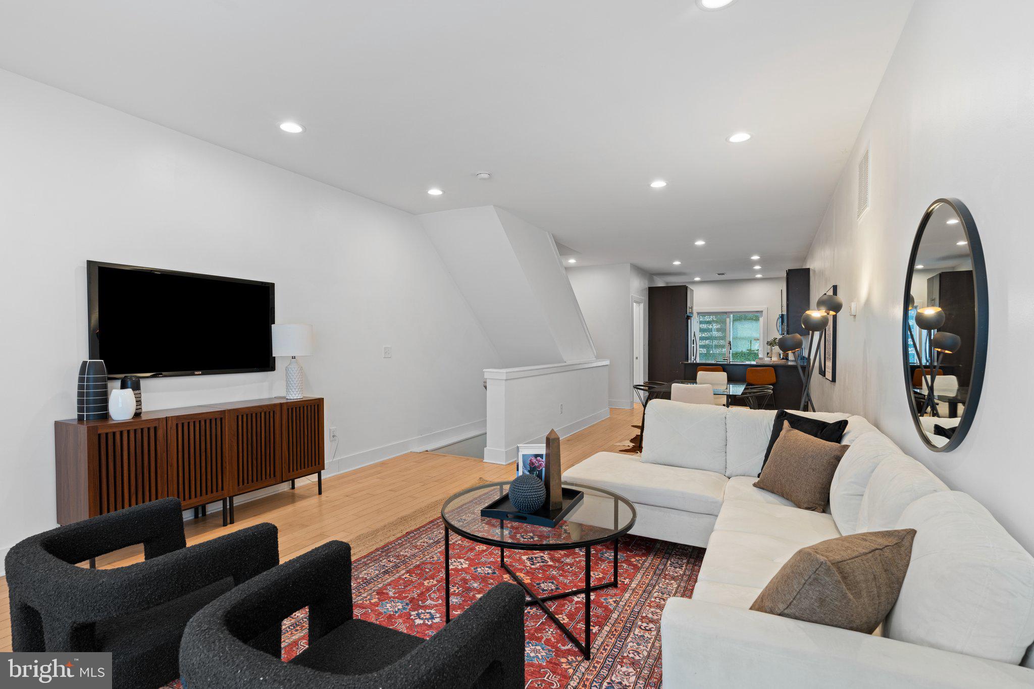 GRADUATE HOSPITAL - Residential