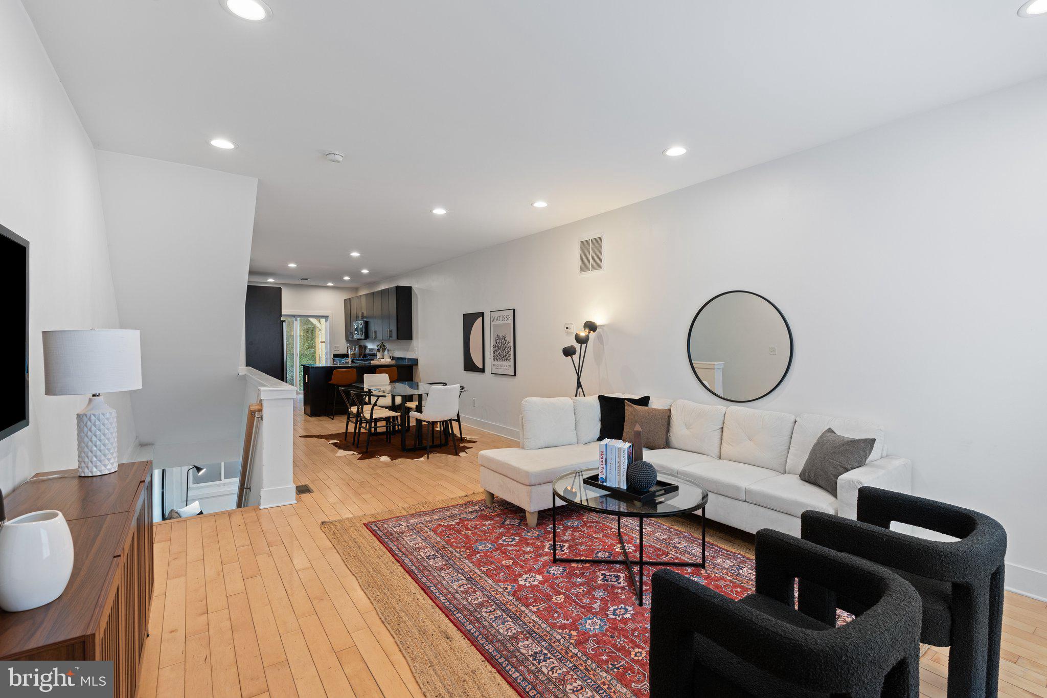 GRADUATE HOSPITAL - Residential