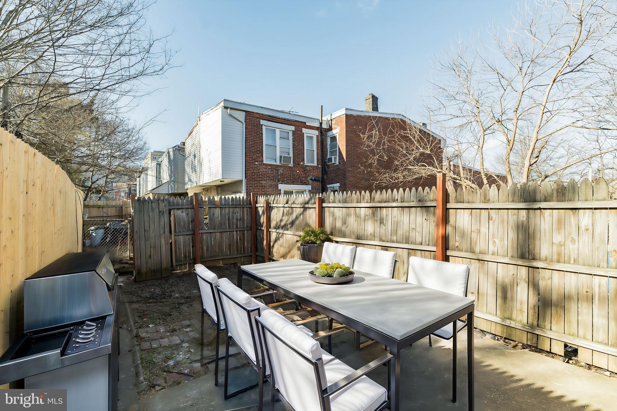 NEW CASTLE - Residential