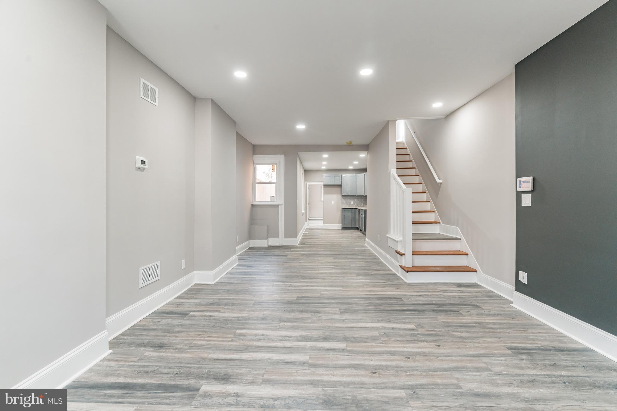 NEW CASTLE - Residential