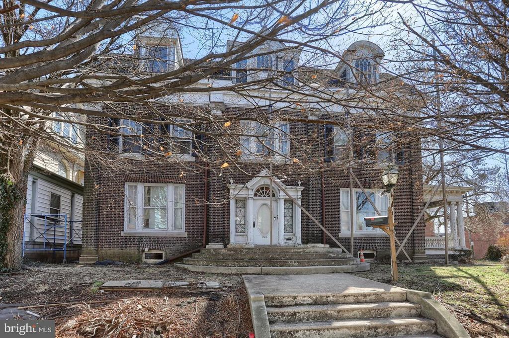 Photo of 228 Cumberland Street, LEBANON, PA 17042 (MLS # PALN2022948)